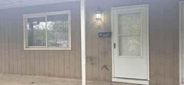 featured image of 939 S Douglas Ave