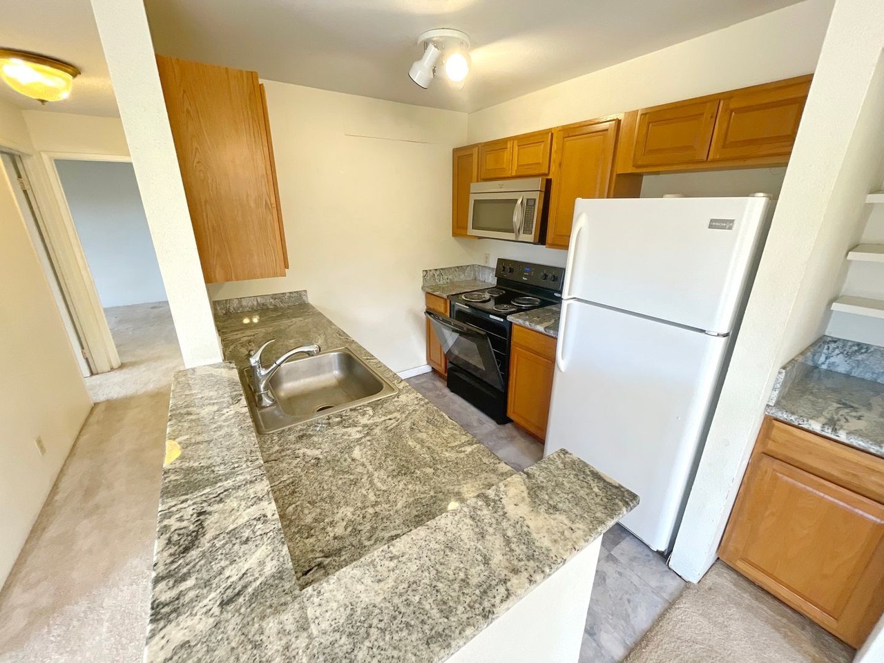 140 Uwapo Rd #11-101 - Photo 4 of 25