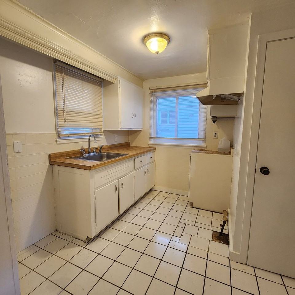 153 Steko Ave - Photo 3 of 15