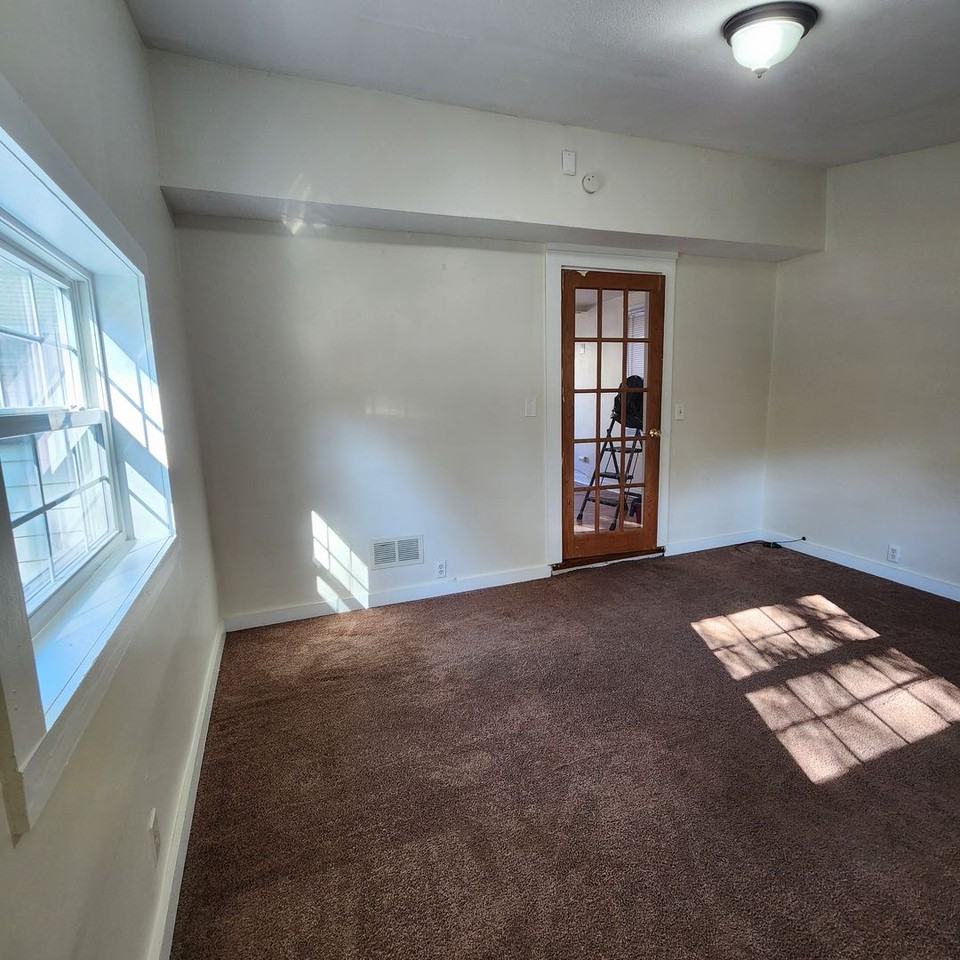 153 Steko Ave - Photo 7 of 15