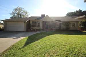 featured image of 3345 Florecita Dr