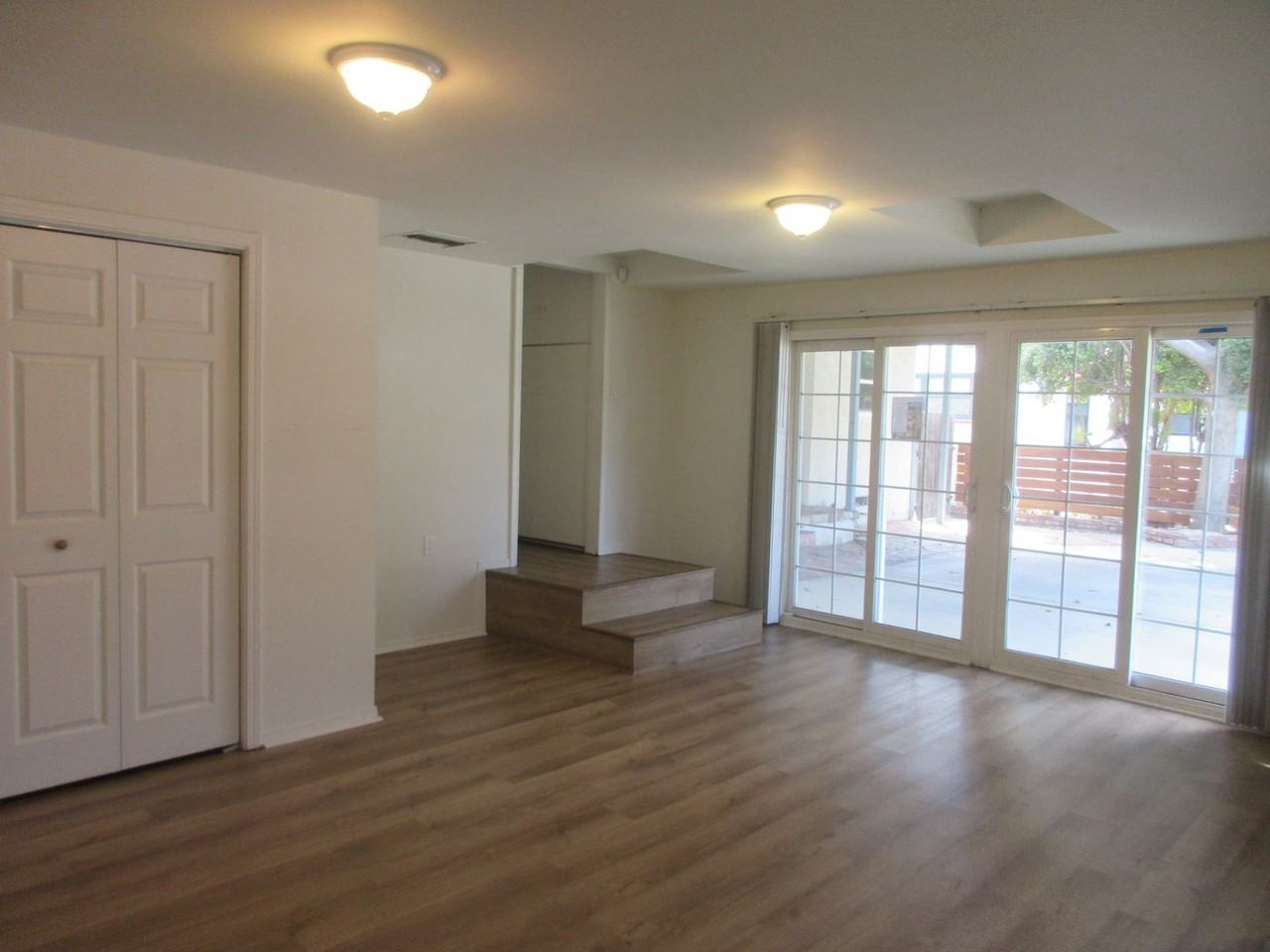 6446 Mclennan Avenue - Photo 5 of 18