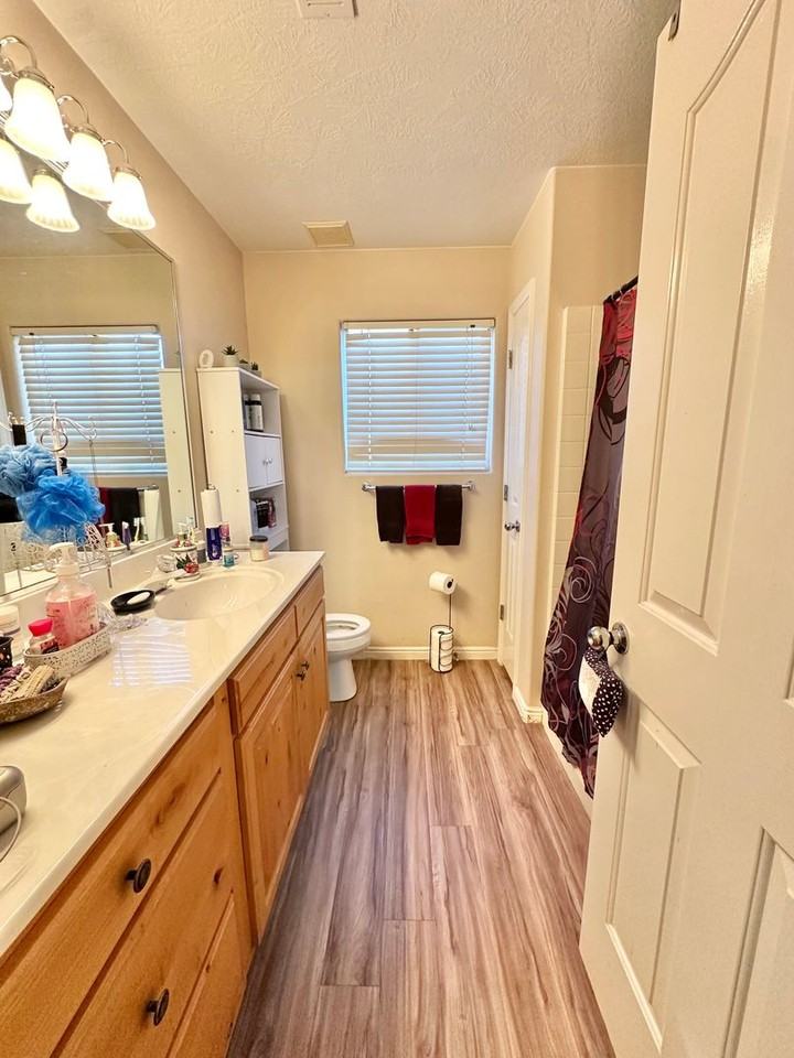 1529 W 1270 N - Photo 5 of 15