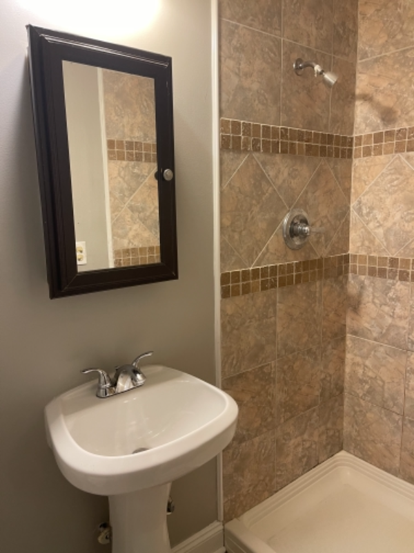 211 Drury Ln - Photo 6 of 12