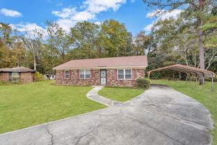 5 Holiday Ct - Photo 1 of 1