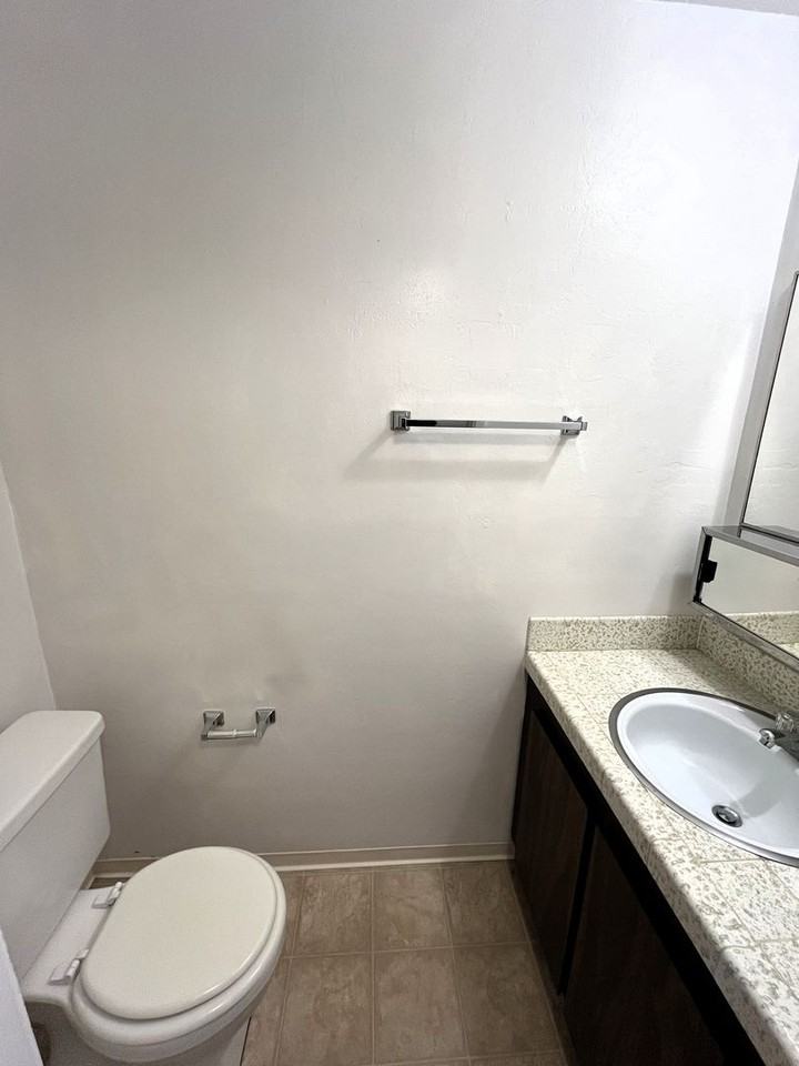 841 Bayside Rd - Photo 6 of 19