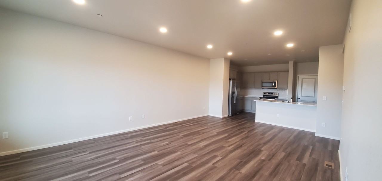 2720 Barnstormer Street - Photo 3 of 14