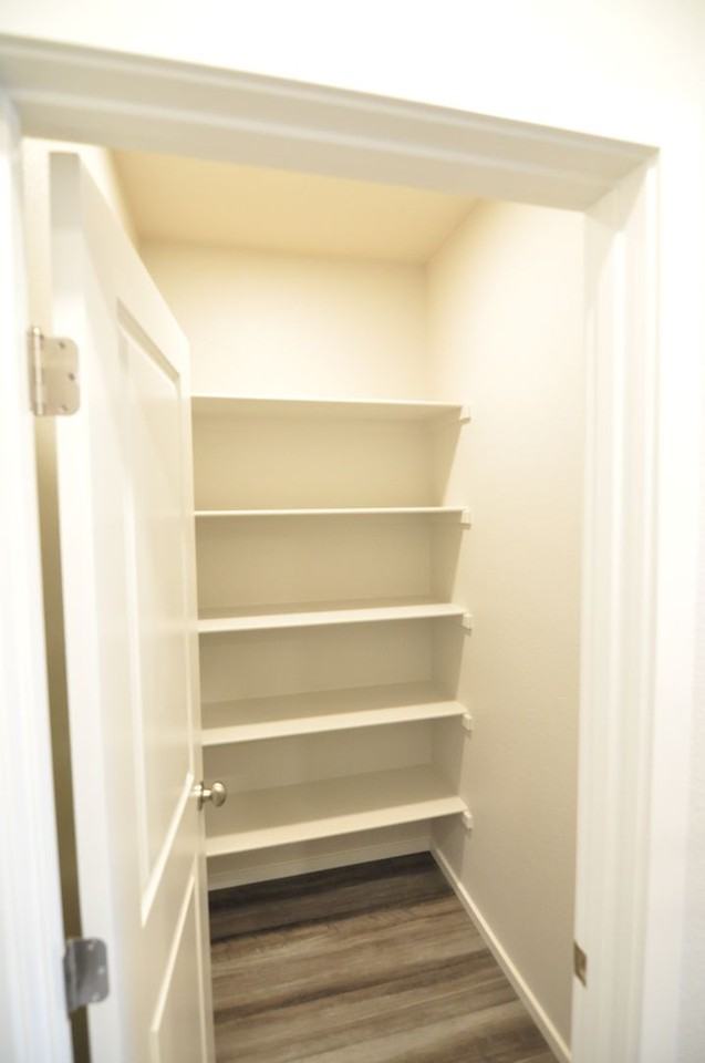 2720 Barnstormer Street - Photo 6 of 14