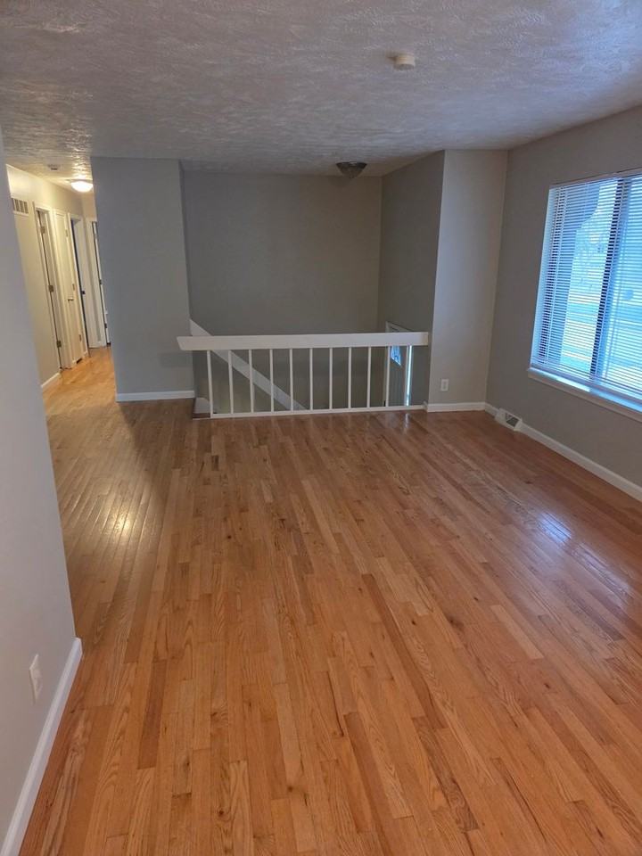 6811 S 140th Ave - Photo 5 of 15