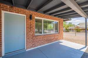 featured image of 1445 E Elm St