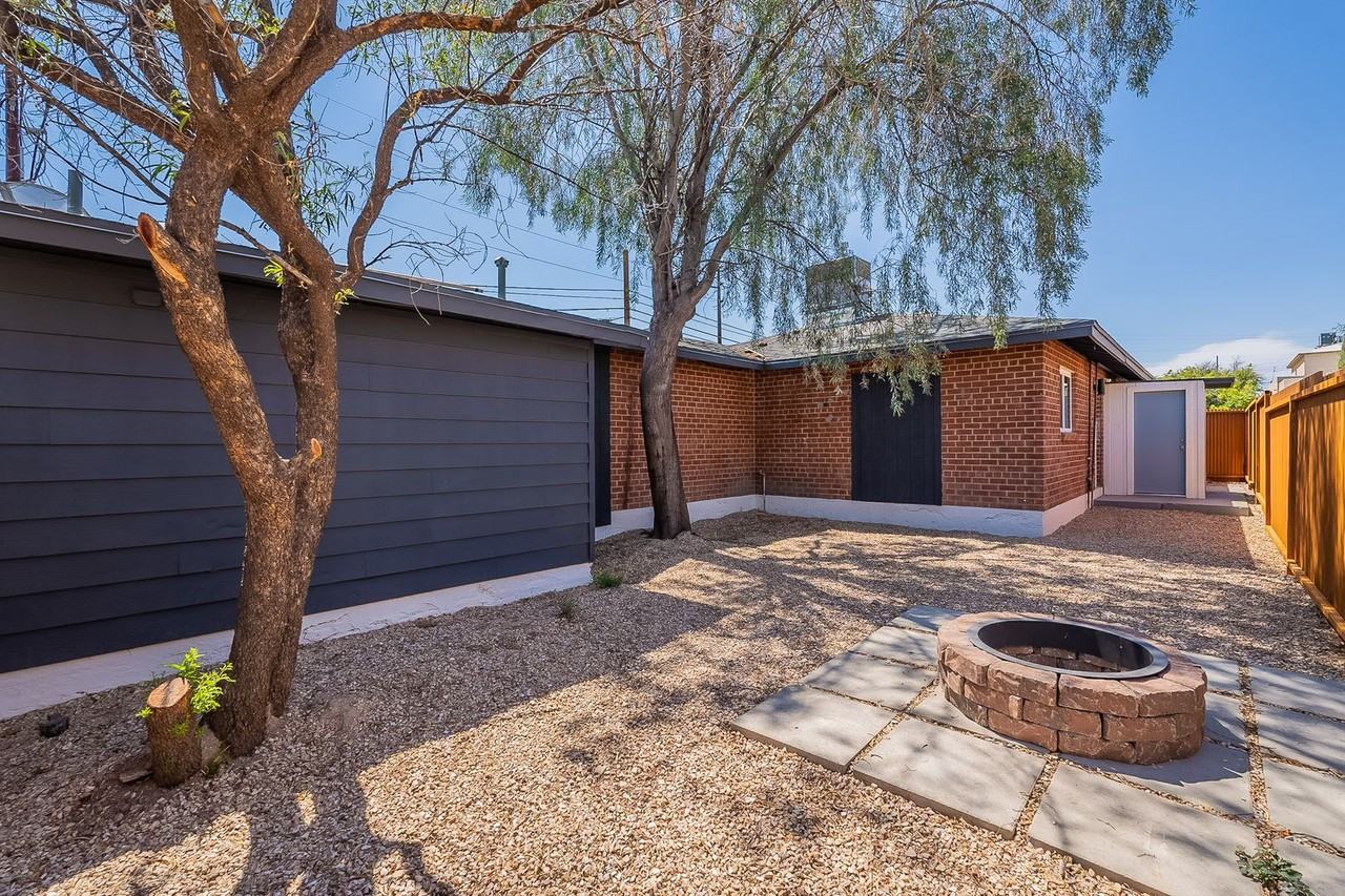 Elm & Vine ( 1445 E. Elm St. & 1701 N. Vine Ave. ) - Photo 3 of 50