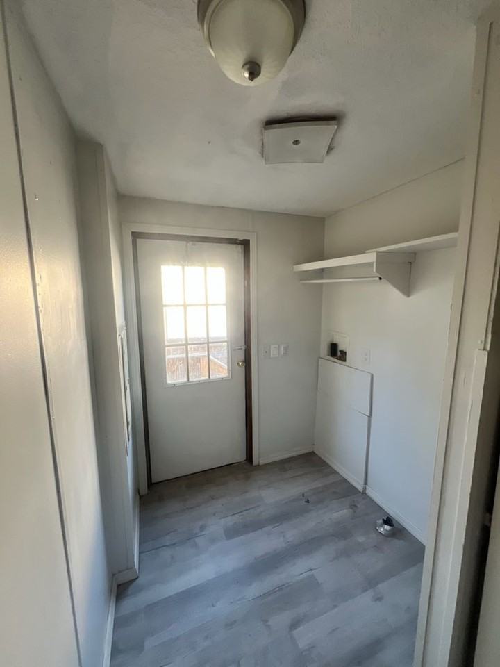 518 W Alabama Ave - Photo 2 of 5