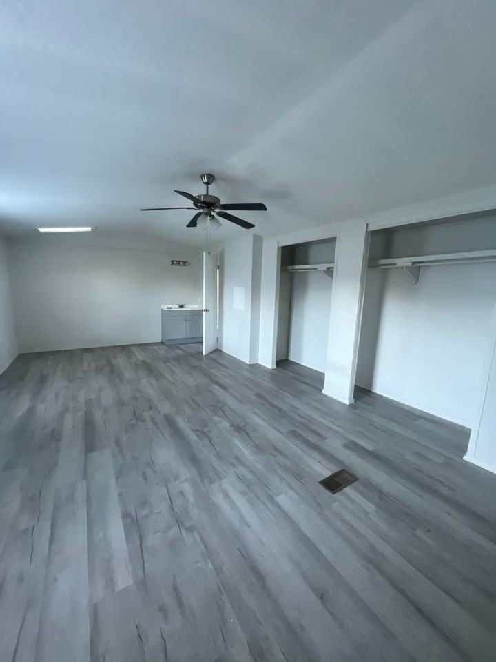 518 W Alabama Ave - Photo 3 of 5