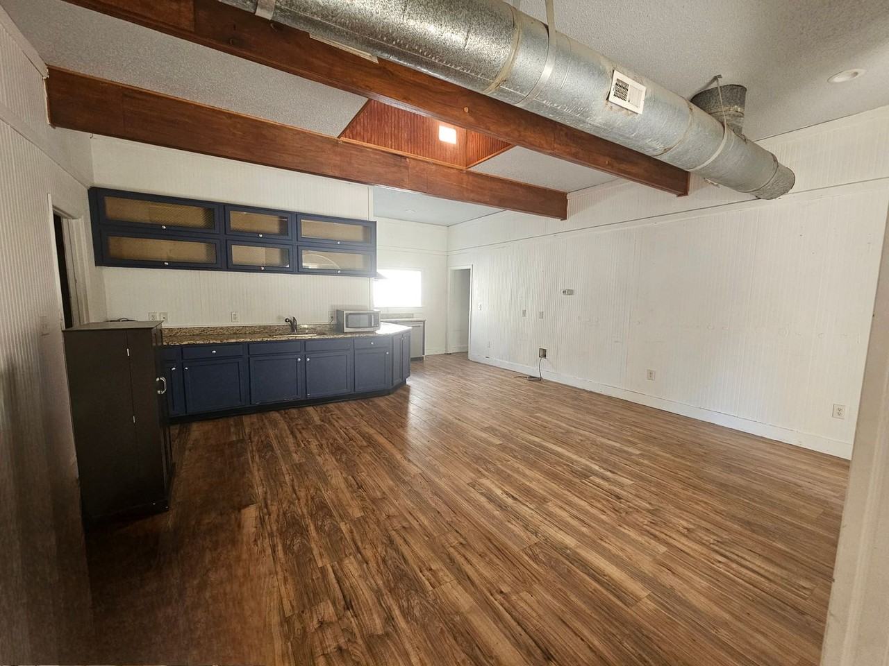 302 2nd Ave S - Photo 5 of 13