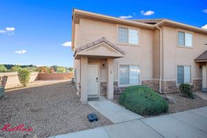 featured image of 450 W 200 S #15