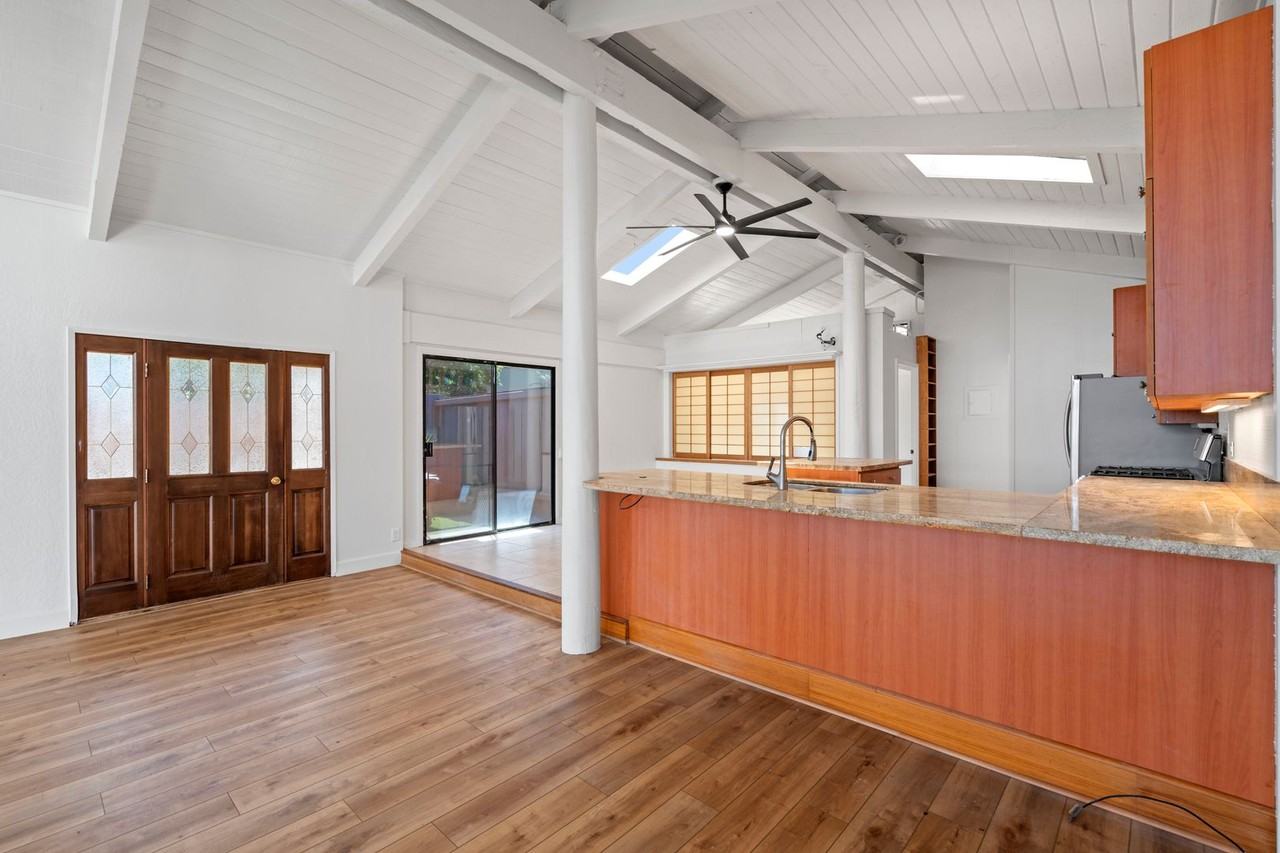 561 Kaleo Pl - Photo 4 of 19