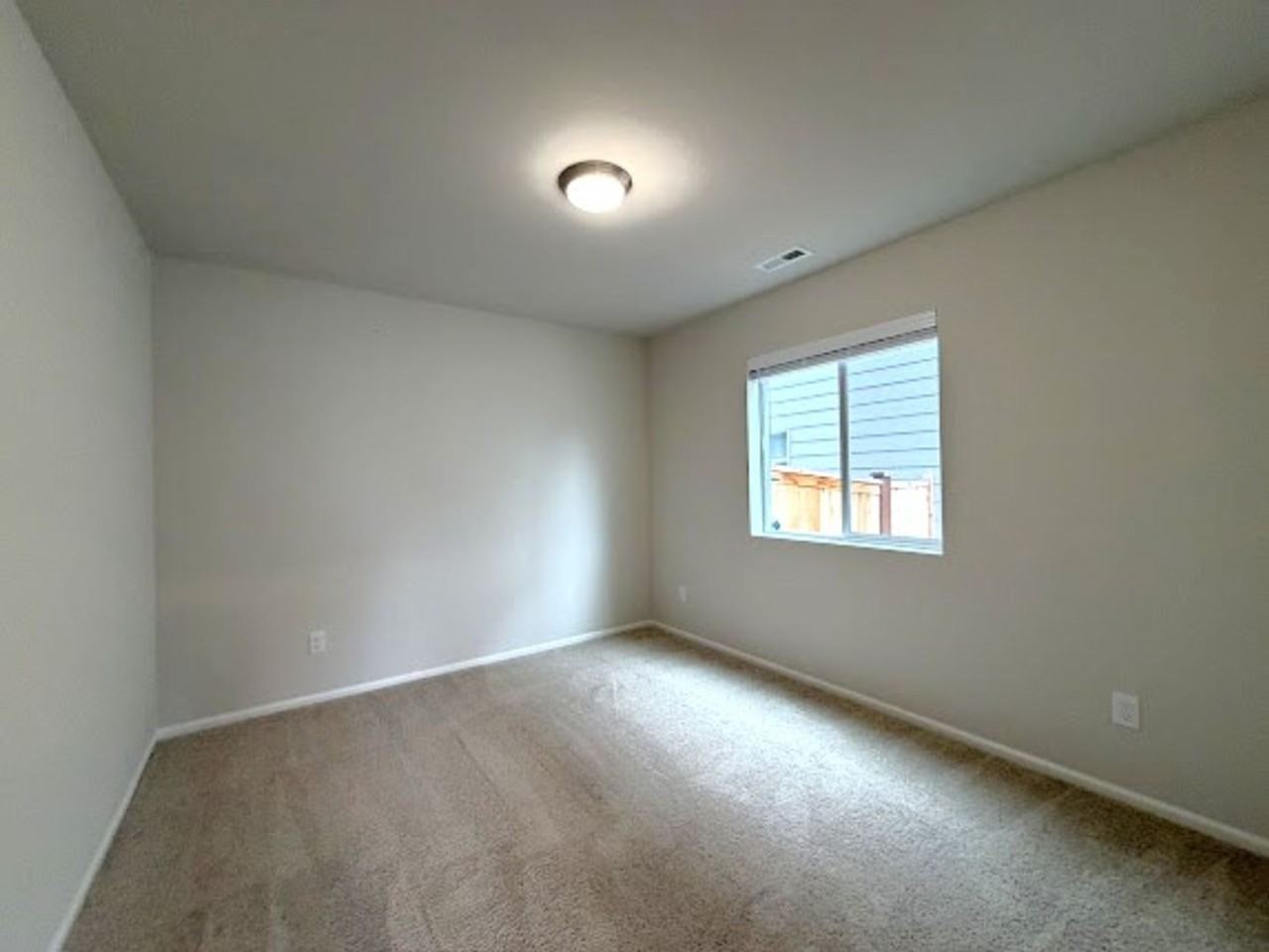 15182 Iverson Loop Se - Photo 7 of 38