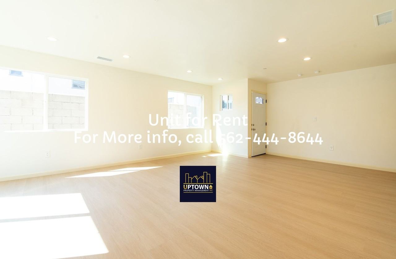 1118 W 110th St #A - Photo 3 of 42