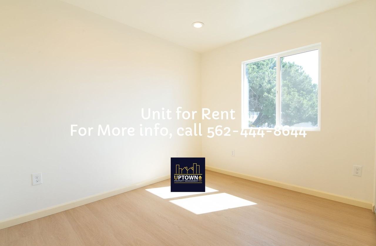 1118 W 110th St #A - Photo 6 of 42