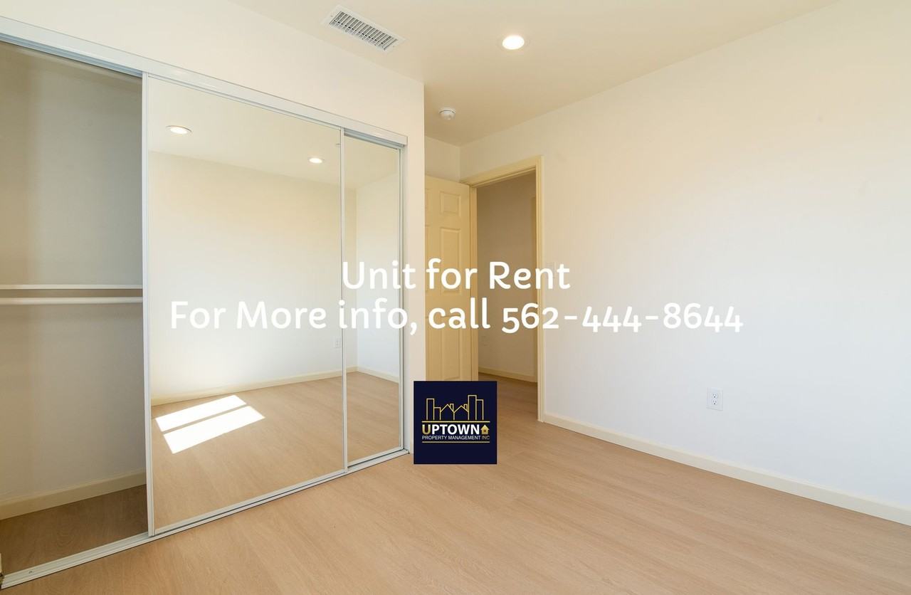 1118 W 110th St #A - Photo 7 of 42