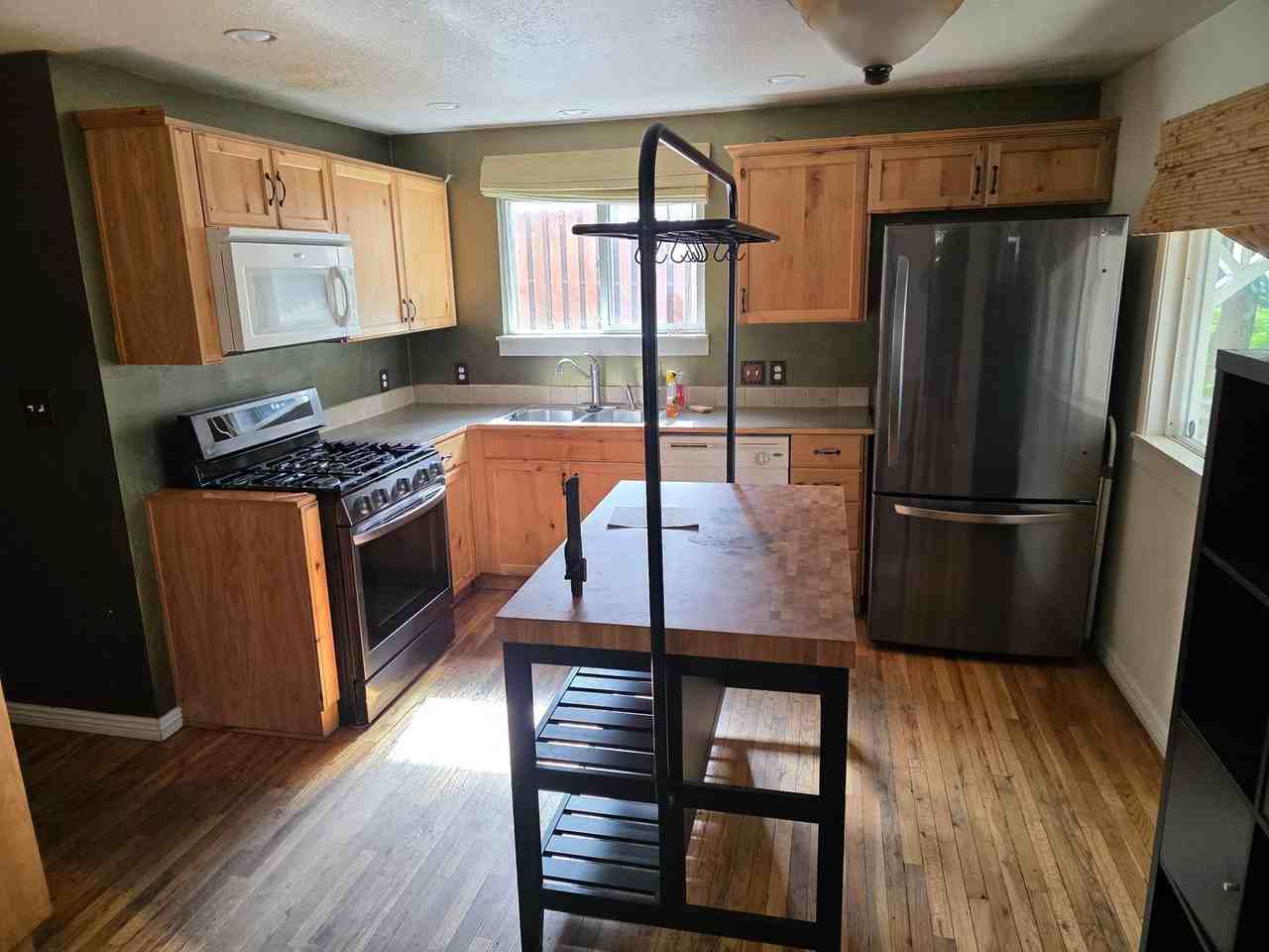 3874 Orchard Ave - Photo 2 of 6