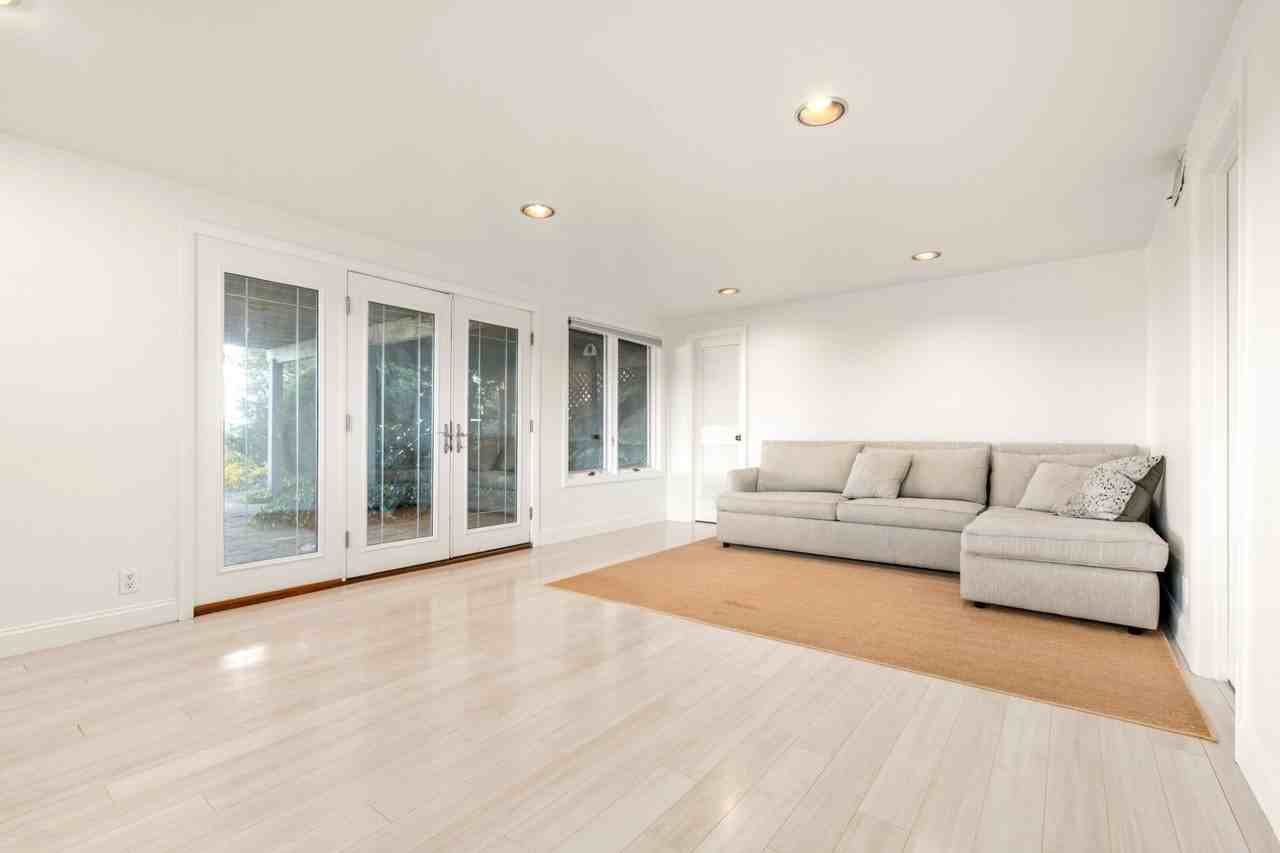 23 Ocean Street - Photo 4 of 39