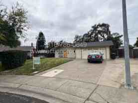 612 Gregory Ct - Photo 1 of 1