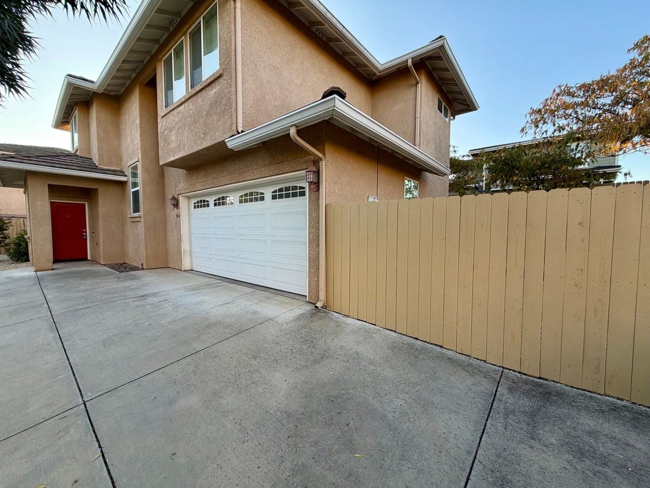904 Larable Ct - Photo 3 of 36