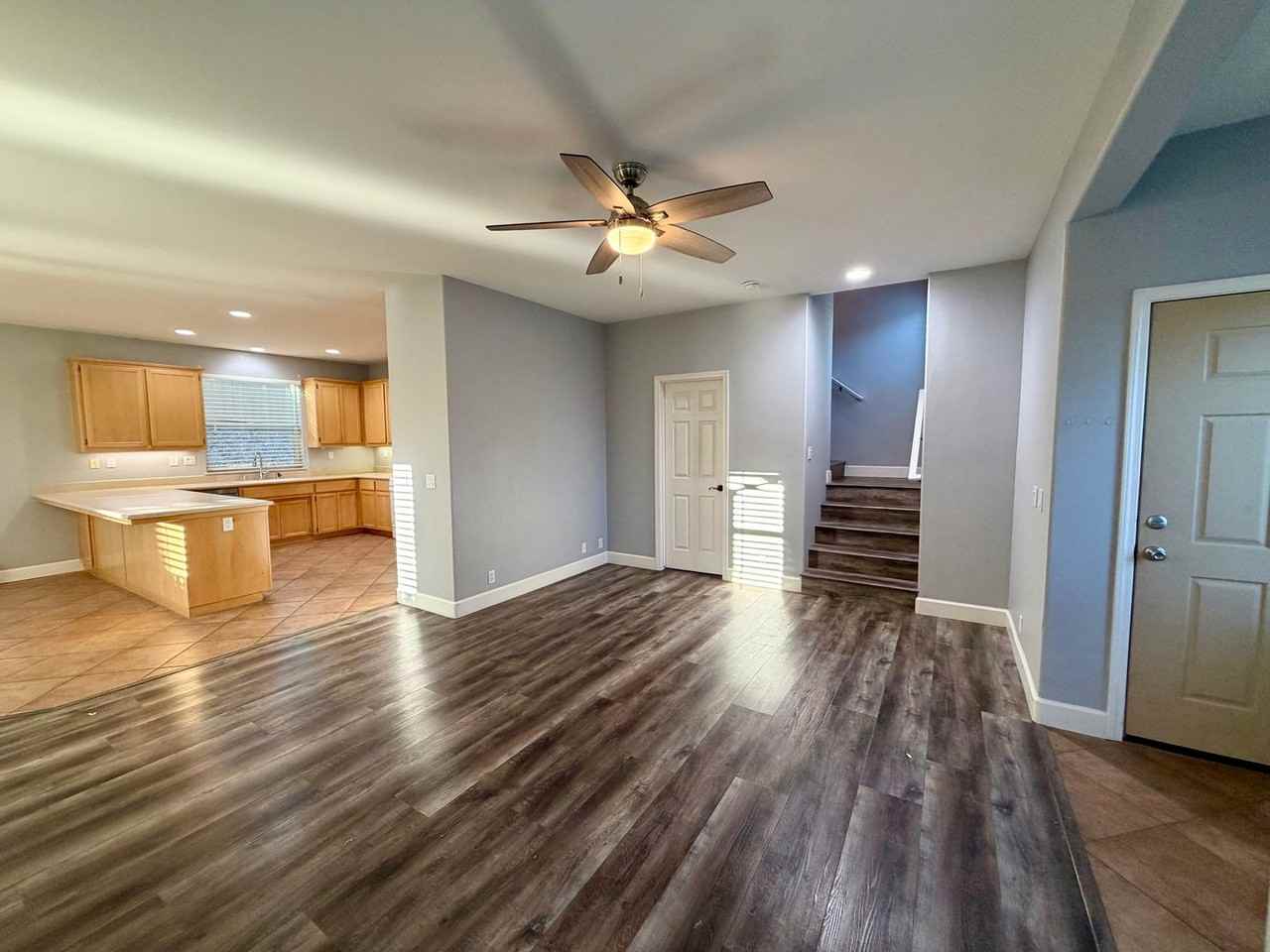 904 Larable Ct - Photo 5 of 36