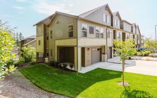 featured image of 700 NW Advance Dr