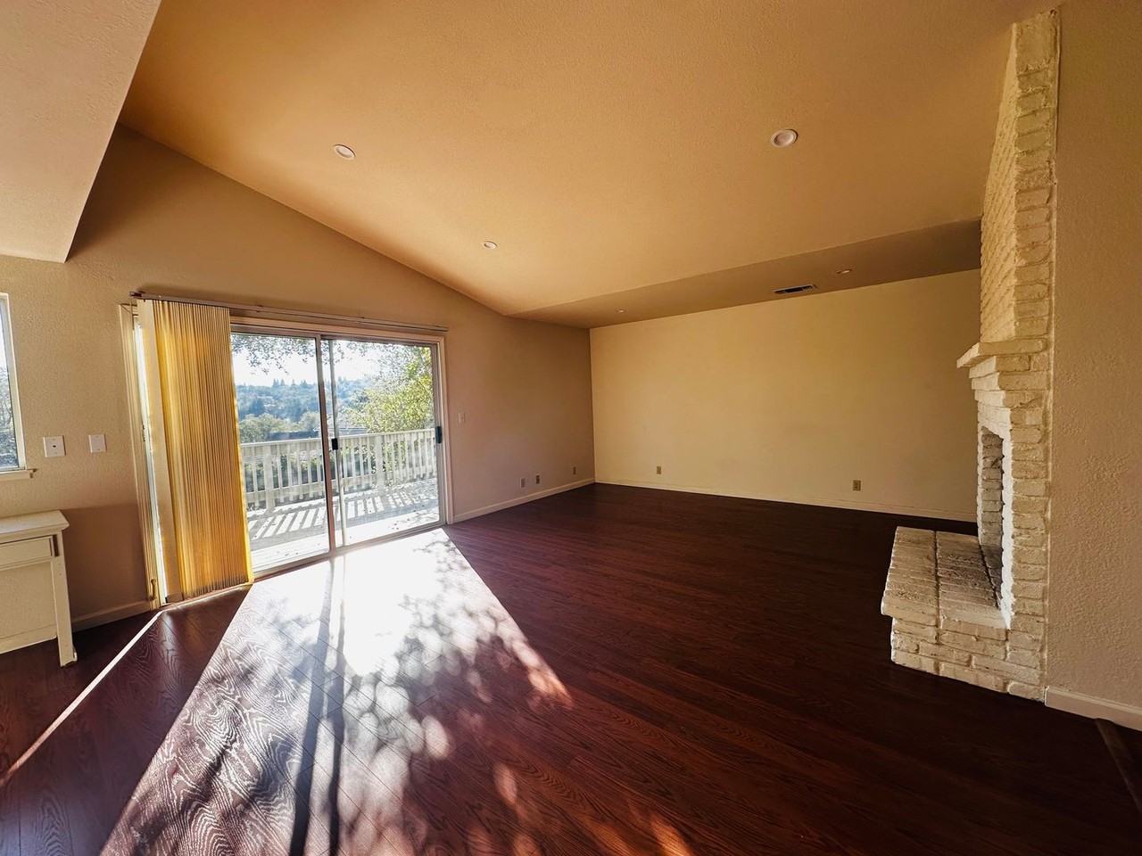 1518 Sutter Creek Drive - Photo 3 of 11