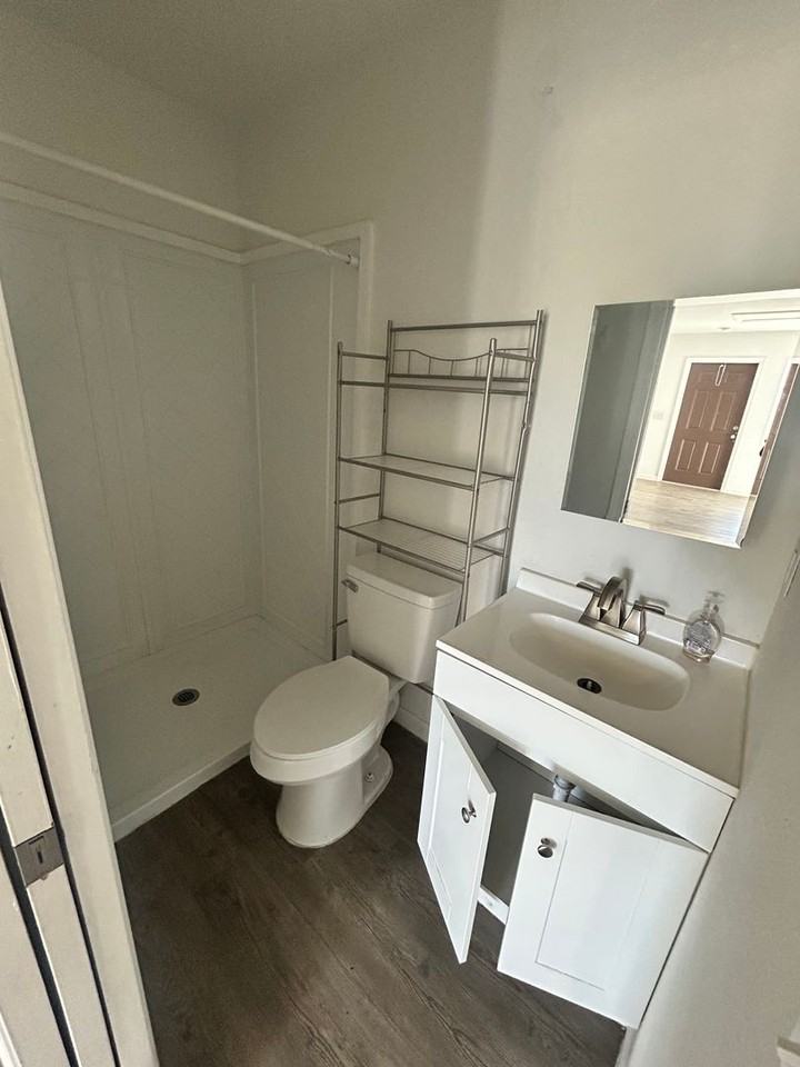 143 Claire Ave #103 - Photo 6 of 6