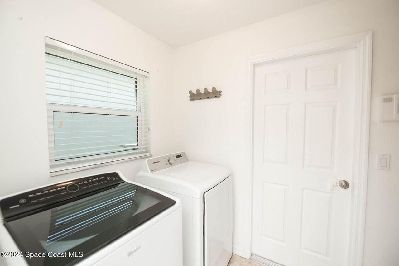 3446 Hoofprint Dr - Photo 2 of 50