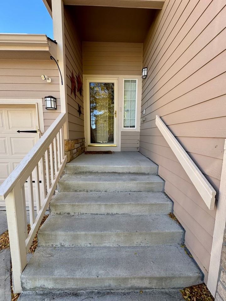 6255 Hungry Horse Lane - Photo 3 of 50