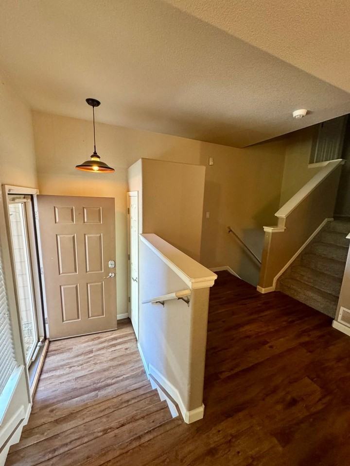 6255 Hungry Horse Lane - Photo 4 of 50