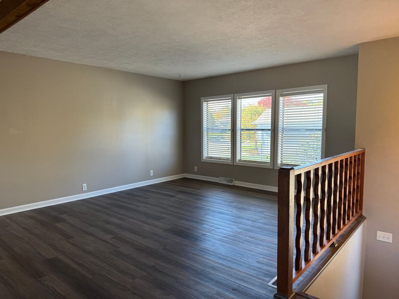 5207 N 129th St - Photo 6 of 23