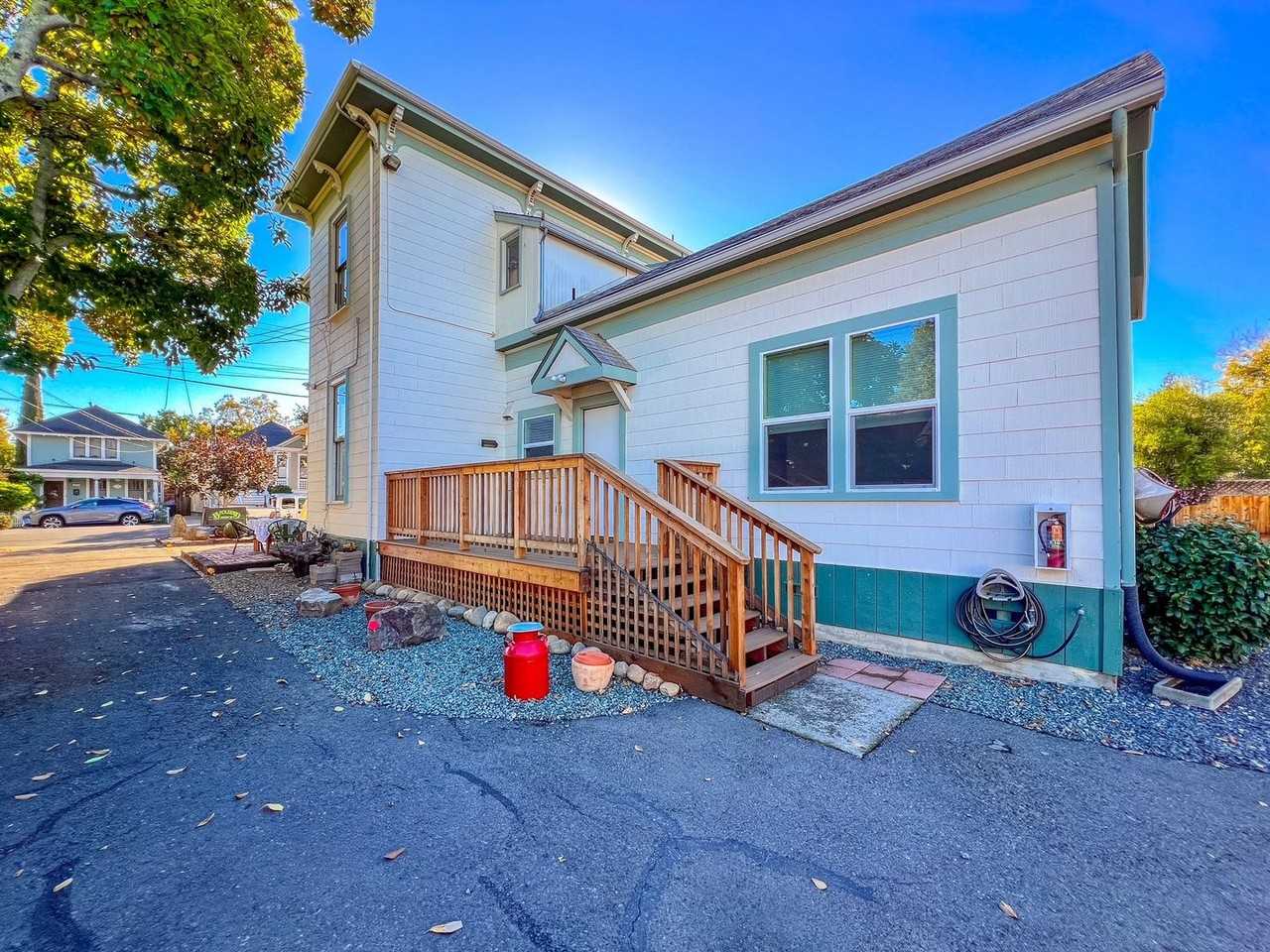 1 1 Modern Studio #WITH - Photo 3 of 16