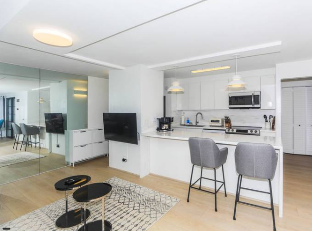 1778 Ala Moana Blvd - Photo 6 of 25