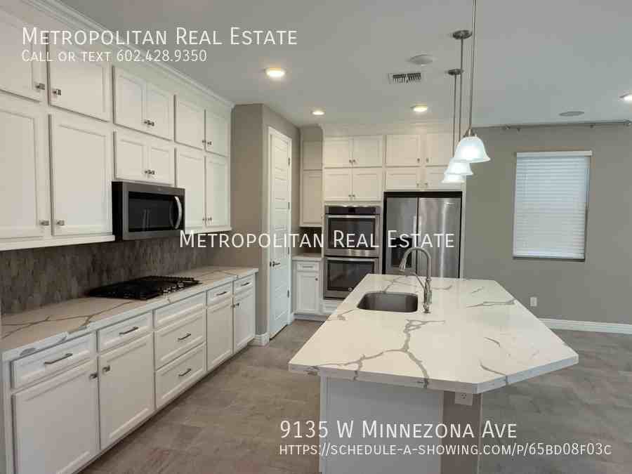9135 W Minnezona Ave - Photo 6 of 50