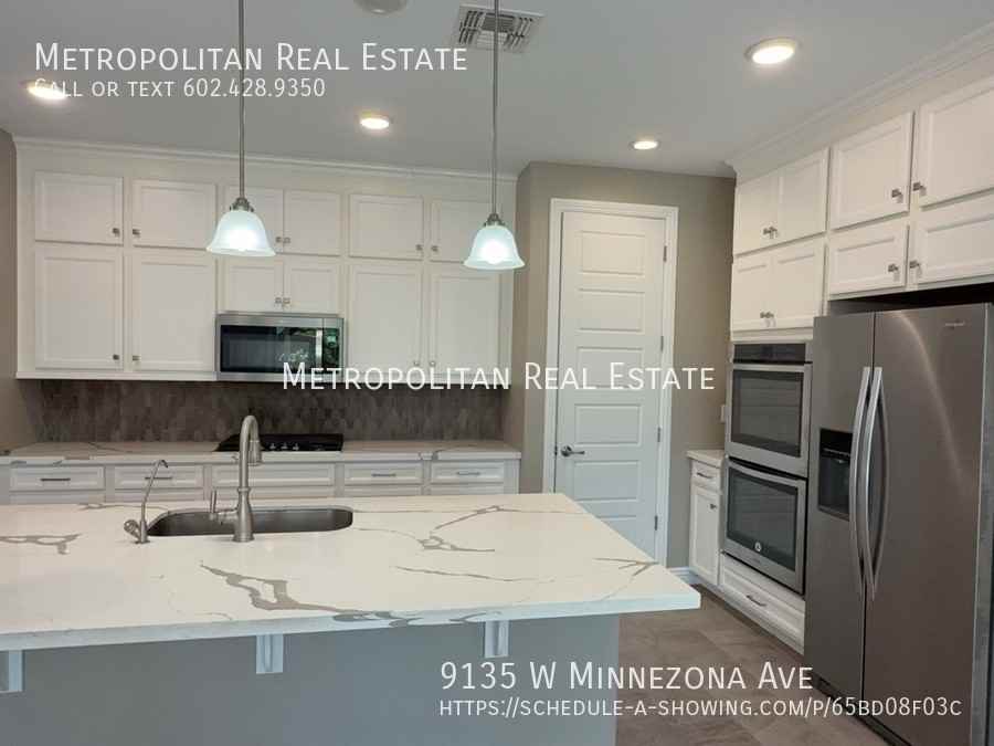 9135 W Minnezona Ave - Photo 7 of 50