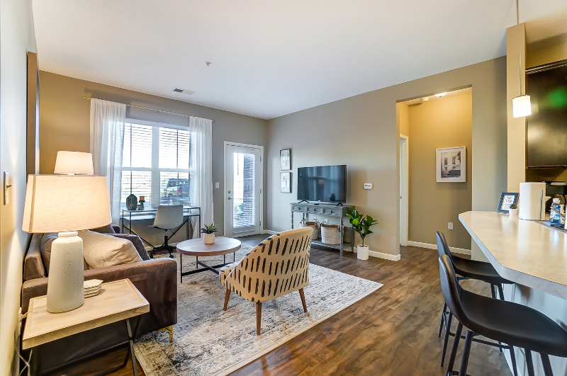 4623 Lowell Ln - Photo 2 of 18