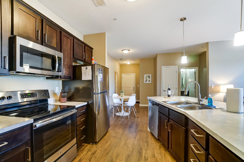 4623 Lowell Ln - Photo 6 of 18