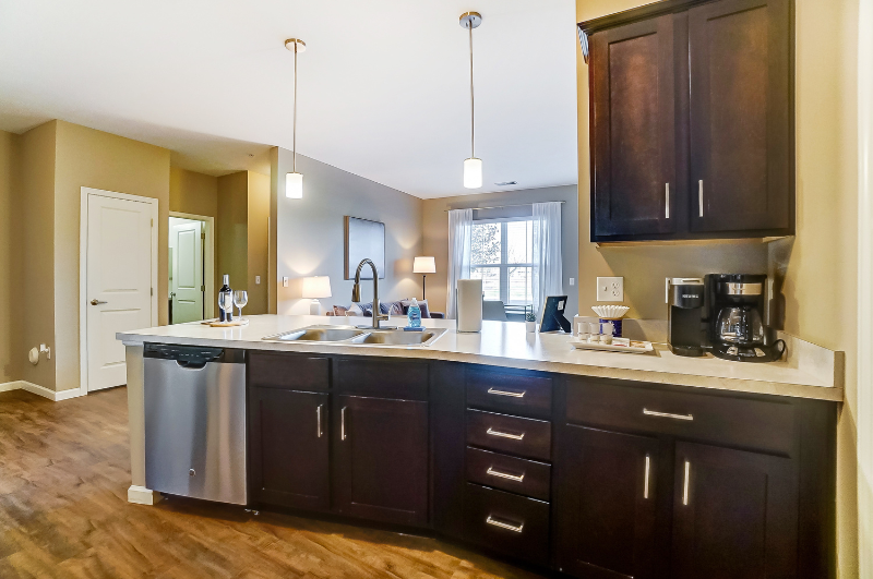 4623 Lowell Ln - Photo 7 of 18