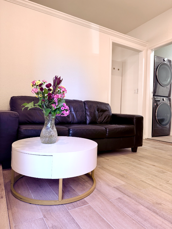 13652 Perry Ann Cir - Photo 2 of 11