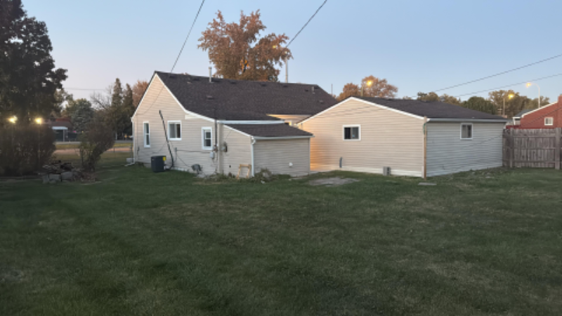 28025 Warren Rd - Photo 3 of 5