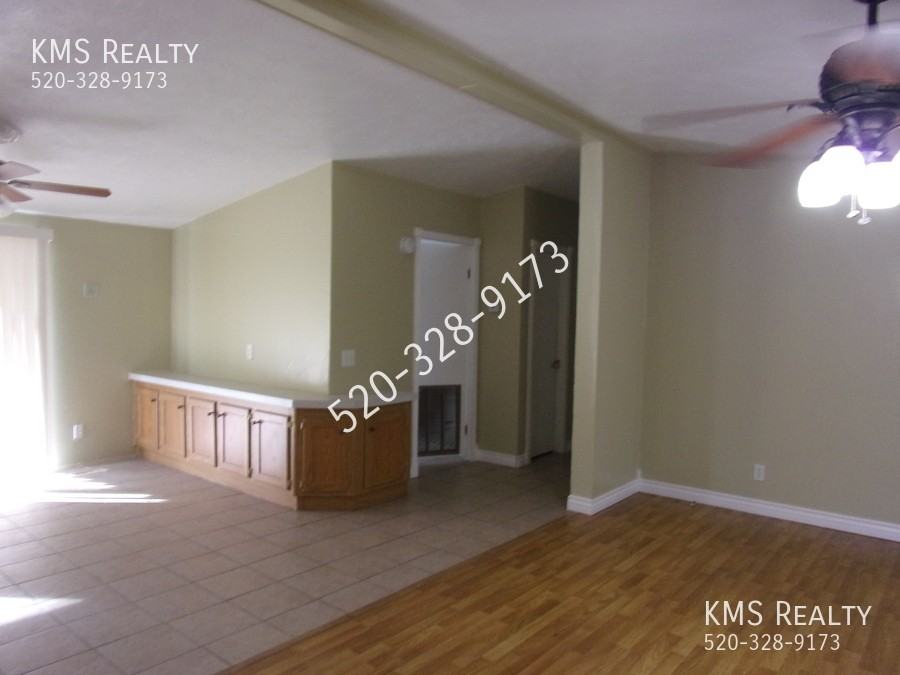 5737 S Jones Ave - Photo 6 of 38