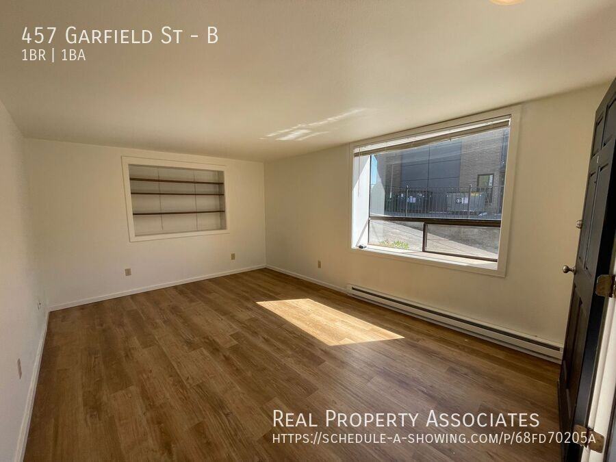 457 Garfield Street #B - Photo 3 of 8