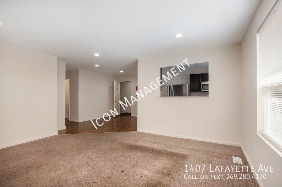 1407 Lafayette Avenue - Photo 5 of 21