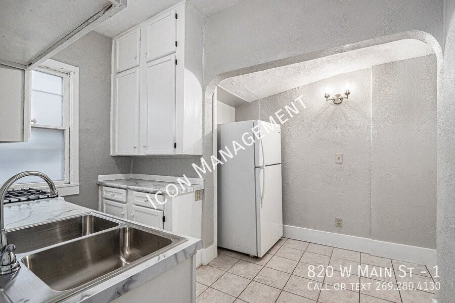 820 West Main Street #1 - Photo 5 of 14