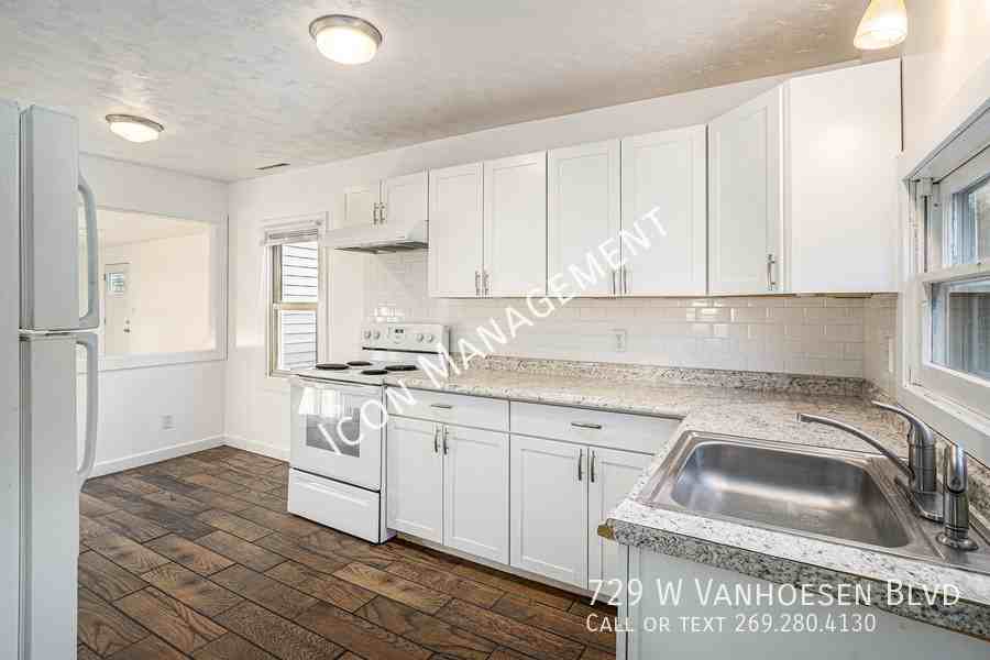 729 W Van Hoesen Blvd - Photo 7 of 17